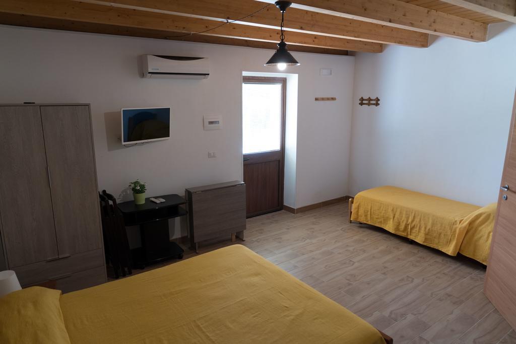 Fontana La Pietra Villa Pisticci Kültér fotó